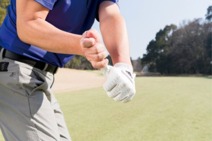 アイアンが一気に上達する秘けつを大公開！傾斜地でも上手く打つコツは？