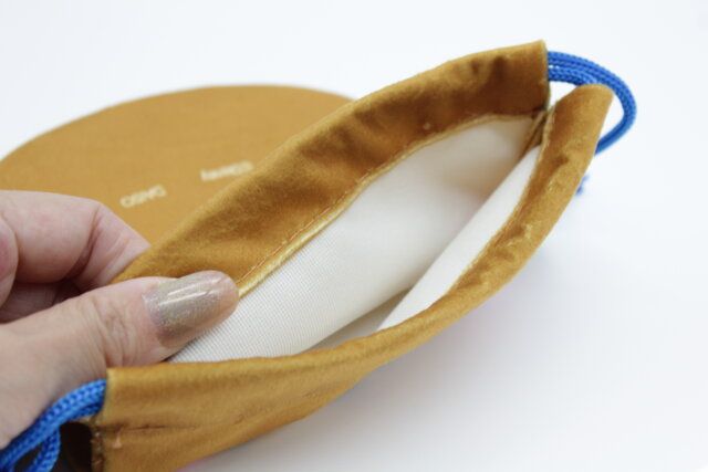 巾着、ダイカット（おしゃれキャット） 素材感 裏