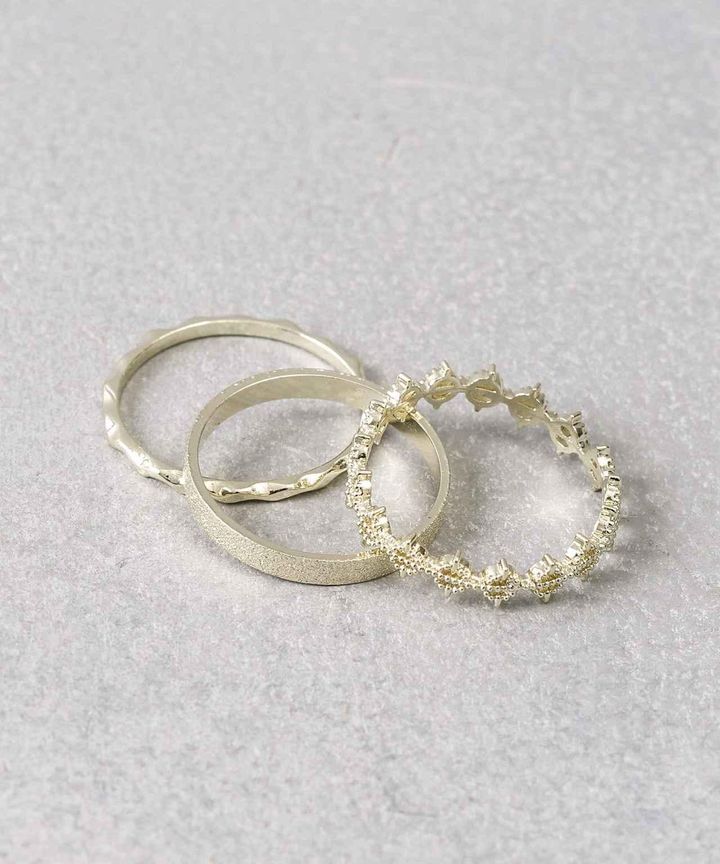 画像1: 出典：3COINS