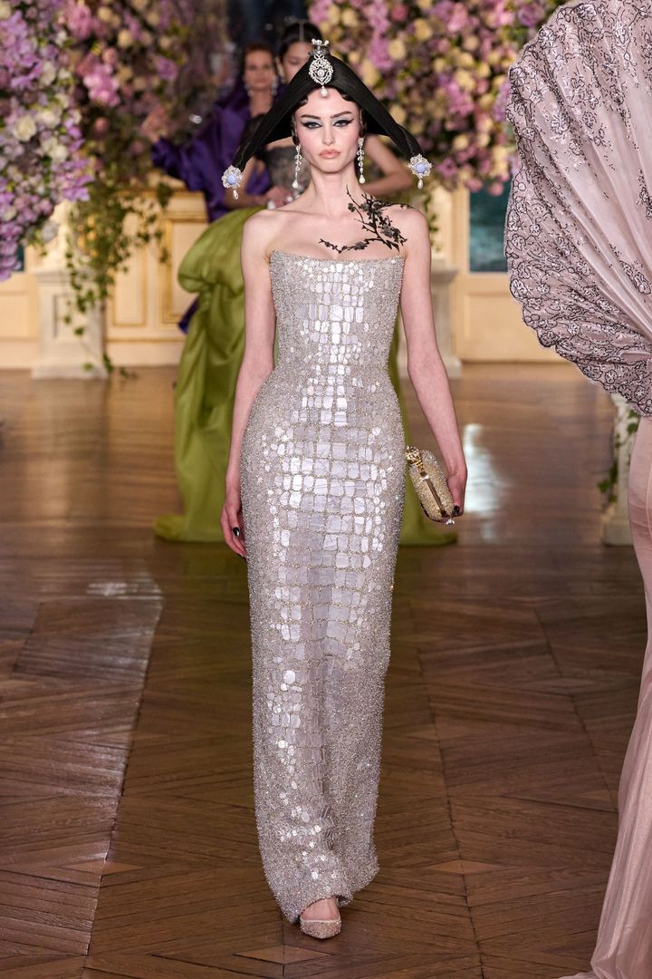 ミス・ソヒ 2025年春夏オートクチュールコレクションより。