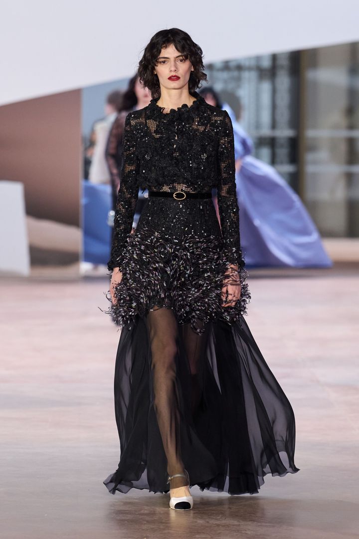 シャネル 2025年春夏オートクチュールショーより。