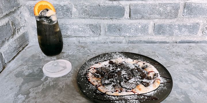 「オレオピザ」1370円