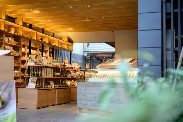 京都・宇治で立ち寄りたい♪ お茶を使ったかわいい＆本格派のおやつがそろう「菓寮伊藤軒 宇治平等院店」