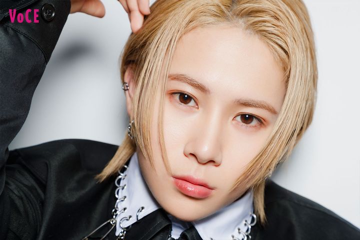 WOLF HOWL HARMONY HIROTO