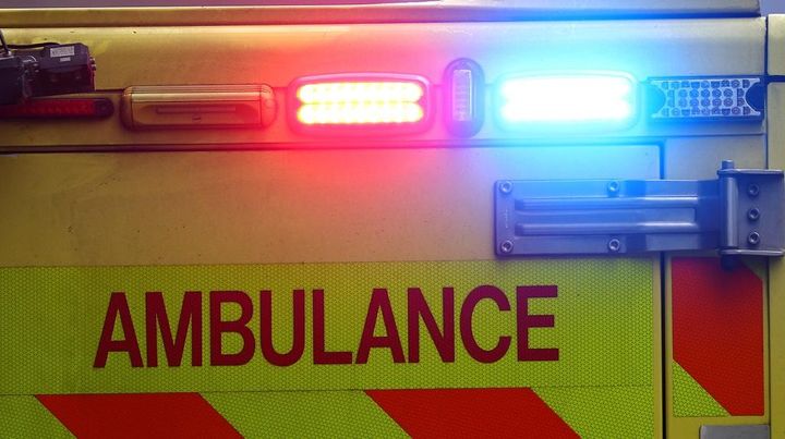 ひどい…宿敵チームファンに金属棒で襲撃された26歳ファンが脳損傷で昏睡状態に