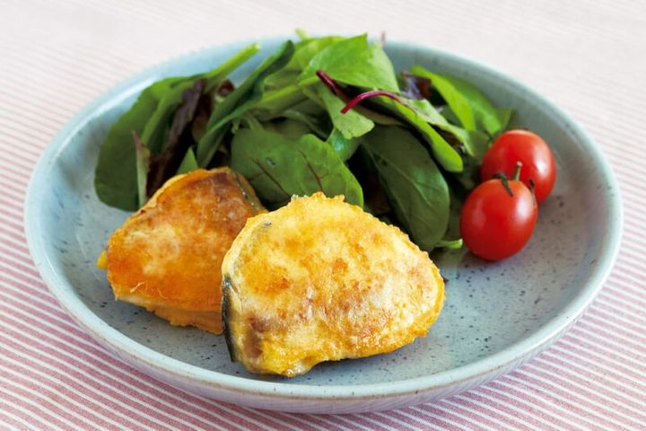 卵とチーズで臭みをなくしおつまみ感覚でおいしい！ 「ブリのピカタ」