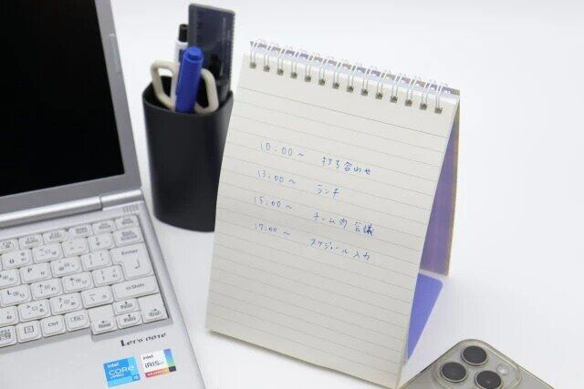 ダイソー スタンドリングノート（B6、40枚）