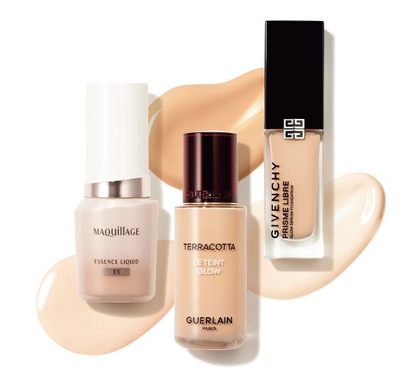 【左】マキアージュ エッセンスリキッド EX 【中】ゲラン テラコッタ フルイド グロウ 【右】ジバンシイ プリズム・リーブル・ グロウ・セラム ファンデーション
