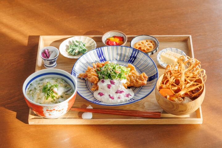 名古屋駅西口で名古屋名物も味わえる、グルテンフリーの食事処「みちのり亭」