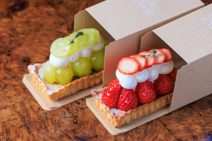 京都東山のカフェ「Hyde & Away 京都東山店」で、フレッシュフルーツが爽やかなタルトを♪