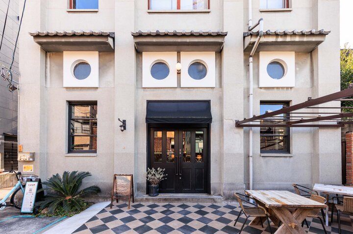 京都東山のカフェ「Hyde & Away 京都東山店」で、フレッシュフルーツが爽やかなタルトを♪