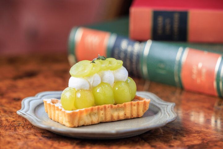 京都東山のカフェ「Hyde & Away 京都東山店」で、フレッシュフルーツが爽やかなタルトを♪