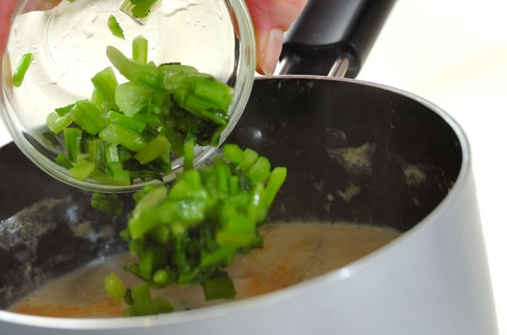 カブとエビのクリーム煮の作り方3