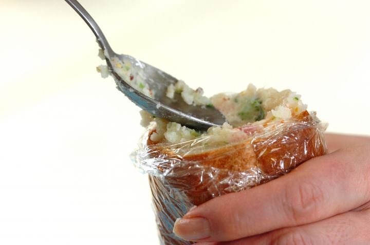 菜の花ポテトサラダのスタッフドバゲットの作り方5