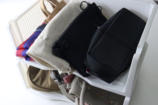 ダイソー 積み重ねられる収納トレー（ワイド） スタッキングできる 使用例