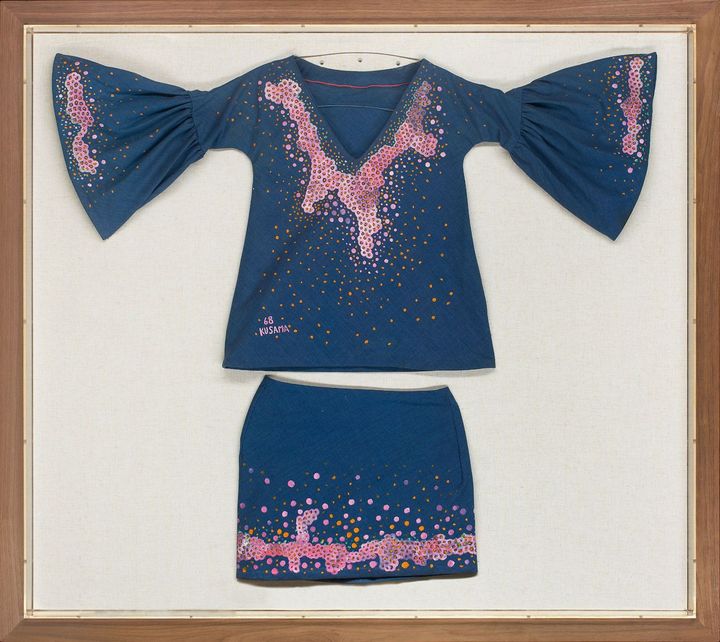 草間彌生, Untitled(Dress), Mixed media (Oil painting on dress), 1968年, 62 × 118cm(Blouse)/40×49cm(Skirt) | たけだ美術