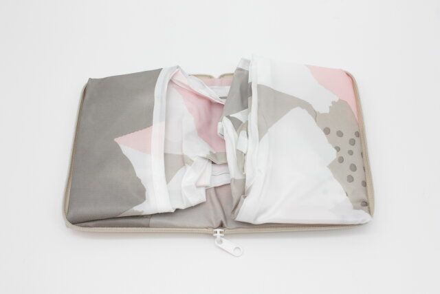 肩に掛けられるショッピングバッグ（B） 仕様