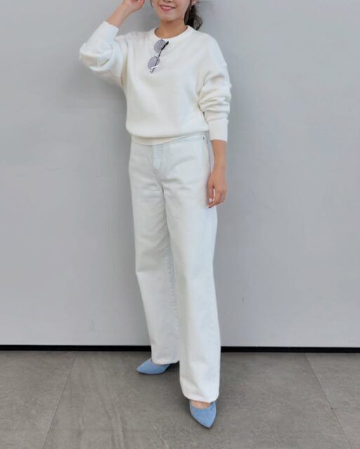 ワイドストレートジーンズを着たコーデ