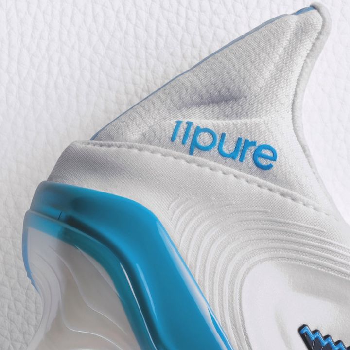 アーセナルのスター選手が着用！“懐かしすぎる”adidasの新スパイクが登場