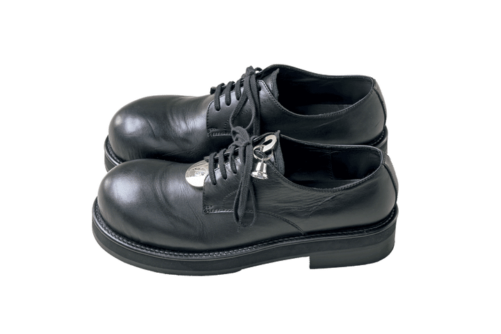 〈ベッドフォード〉のシューズ