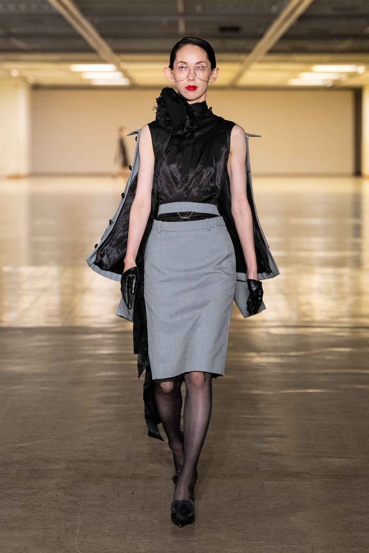 画像: KEISUKEYOSHIDA 2025年春夏コレクション 出典：ケイスケヨシダ