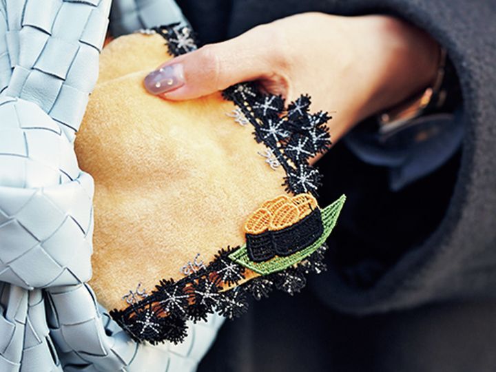 ウニ軍艦モチーフのハンカチ