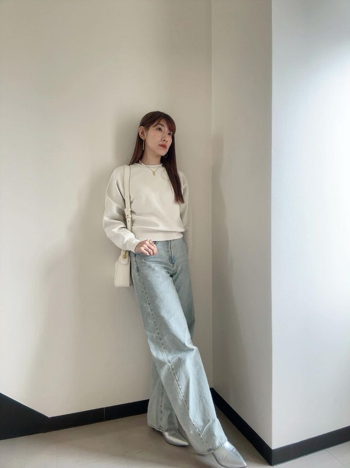 画像: シンプルなワンツーコーデ