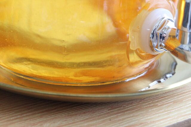 ドリンクディスペンサー（レバー式、4L） 漏れる