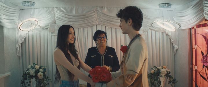 シンデレラのその後を描いた恋愛コメディ『ANORA アノーラ』