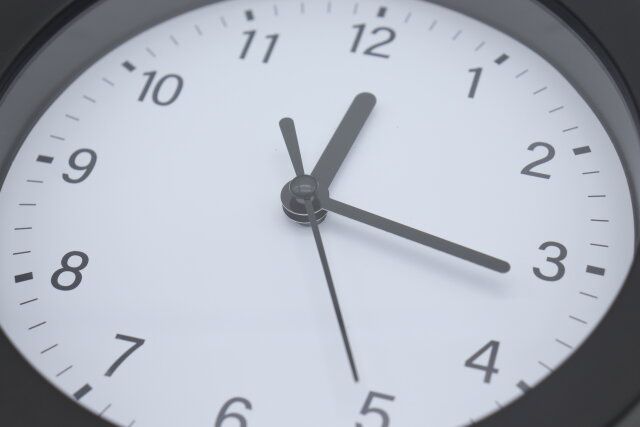 ダイソー 掛け時計 Casual mono 文字盤