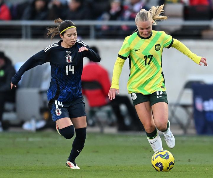 まさかのジグザグ！オーストラリア代表が2025新ユニフォームを発表 史上初の「先住民族デザイン」に