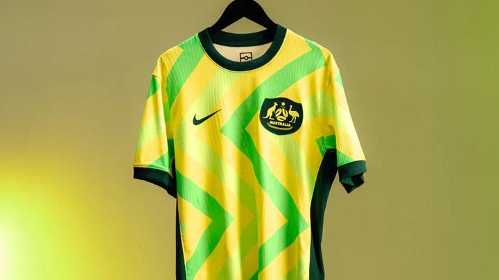 まさかのジグザグ！オーストラリア代表が2025新ユニフォームを発表 史上初の「先住民族デザイン」に