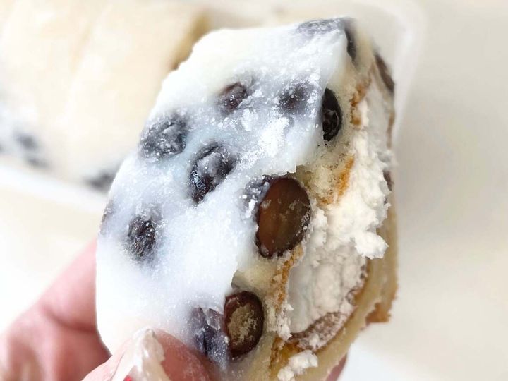 ローソン「塩豆大福仕立てのもち食感ロール」