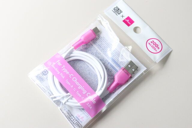ダイソーのTGCコラボのType-C対応充電・転送ケーブル
