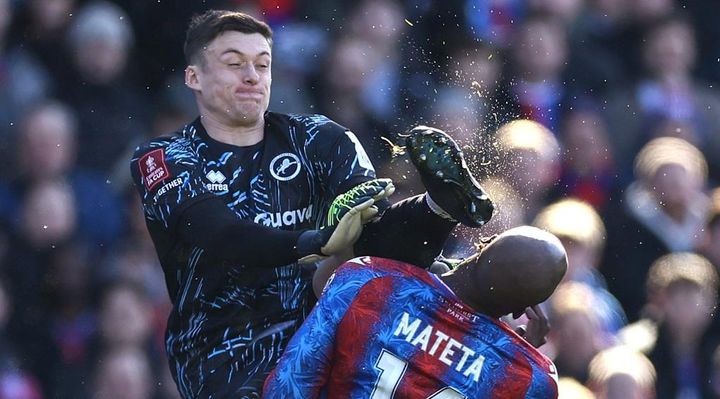 日本代表の同僚、25針を縫う裂傷…怪我させたGKは6試合出場停止「誤解を招くような記事のせいで…」