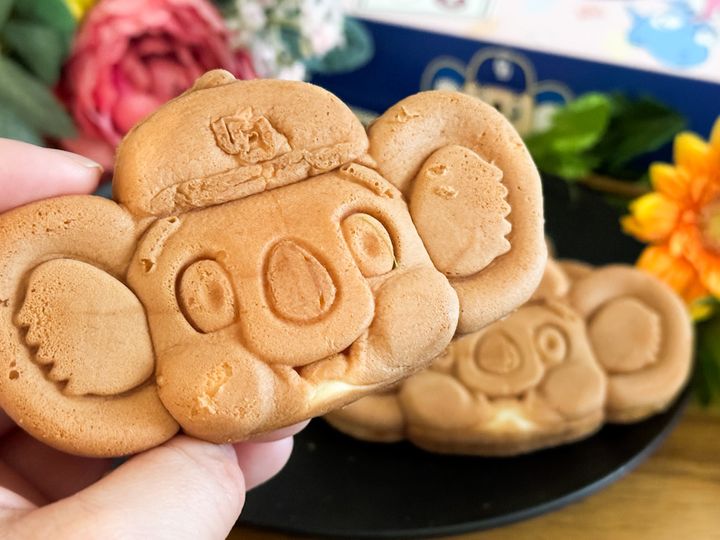 手に持った「どあらのかお」