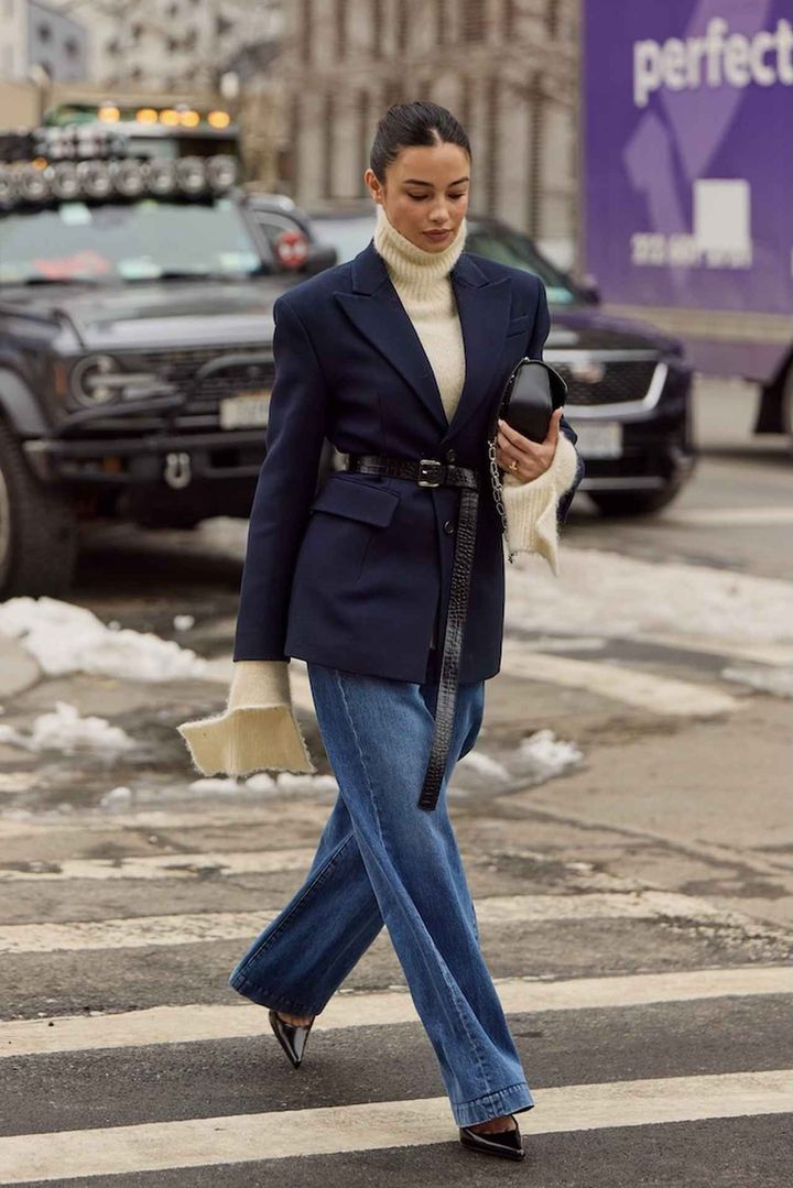 画像: ウエストマークでデニムスタイルを格上げ