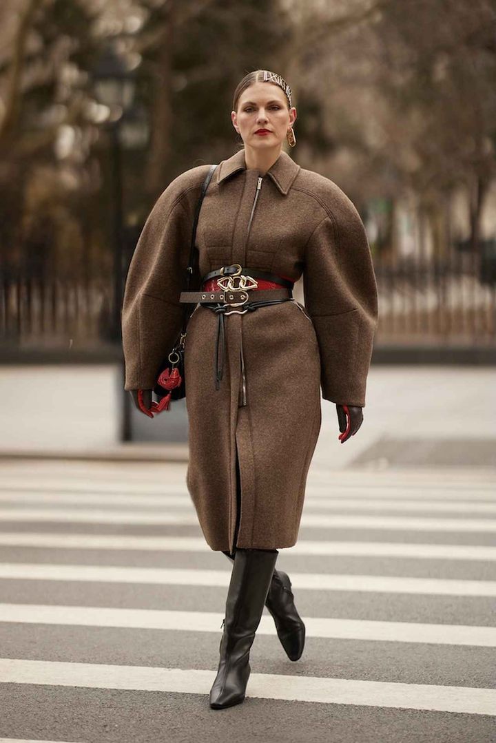 画像: アウターの存在感を引き出すウエストコンシャス