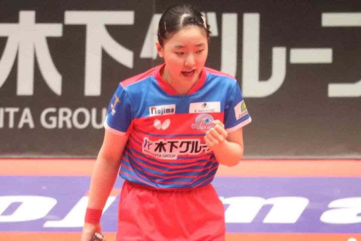 張本美和 撮影：SPREAD編集部