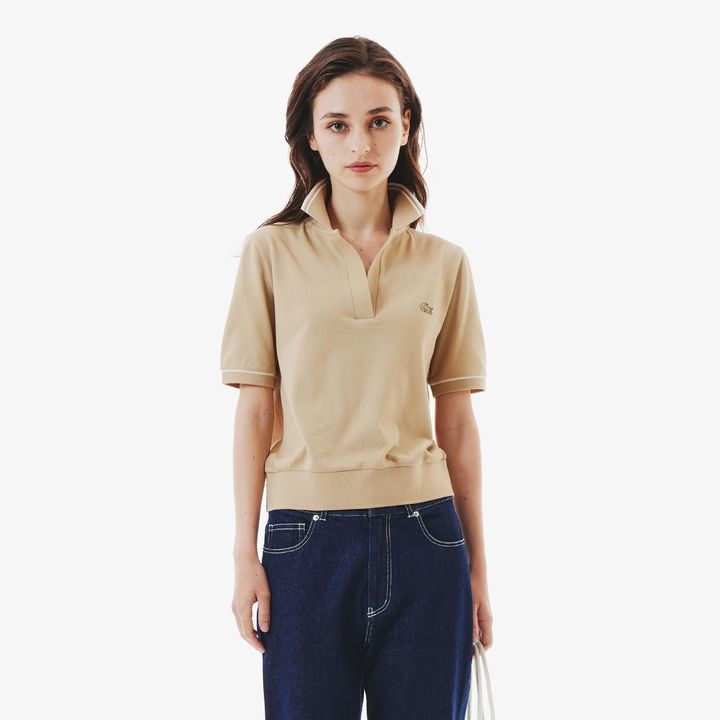 画像: スキッパーネックポロシャツ￥17,600（LACOSTE） www.lacoste.jp