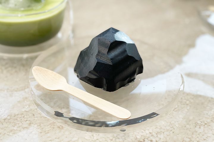 「庭園チーズケーキ 溶岩石」1000円