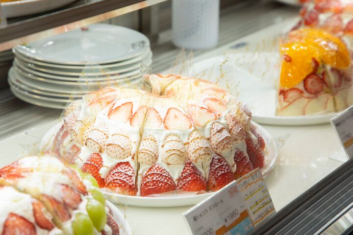 いちごパフェやフルーツサンドのモーニングが人気♪ 飯田橋駅直結の果実園リーベル