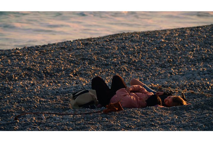 （左）元水球日本代表のアツシ、（右）最年少のミミ