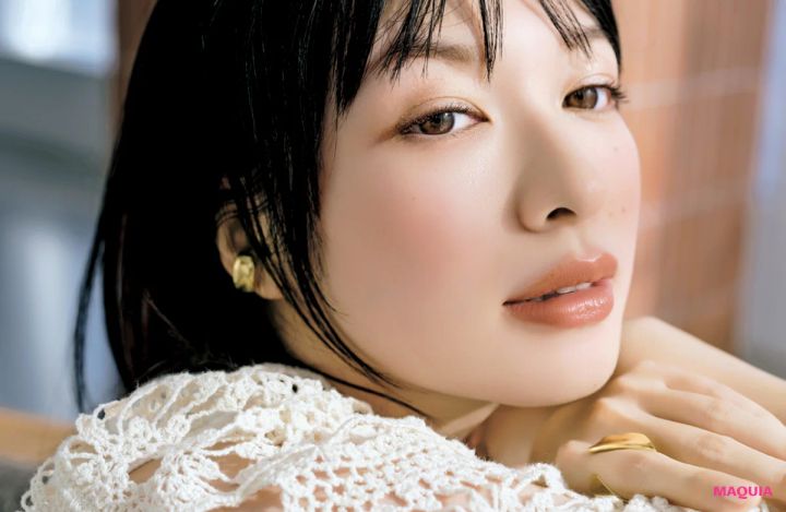 まぶたのくすみを晴らすならベージュシャドウで決まり！ 透明感が高まるメイクHOWTO_3