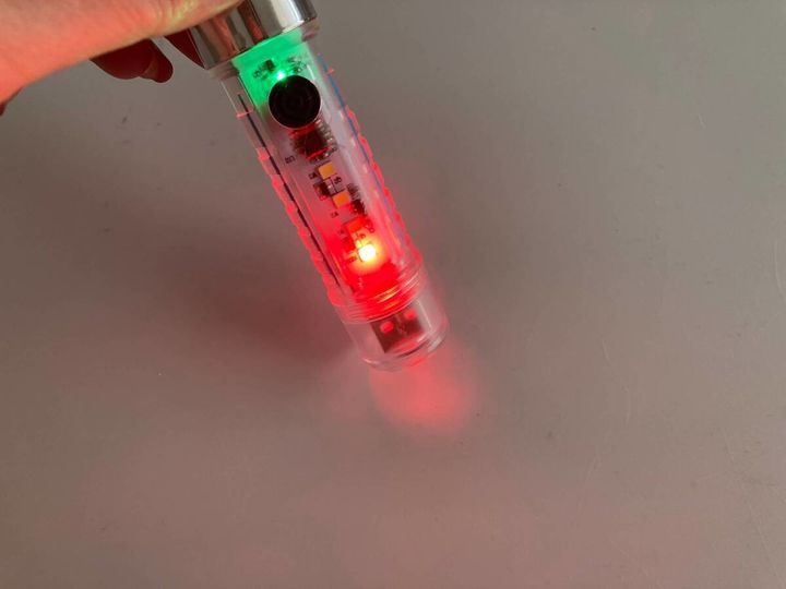 ダイソー「充電式スケルトンライト」