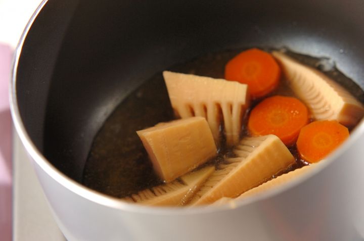 ほっこり タケノコと鶏肉の彩り煮物の作り方2