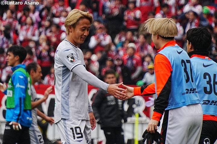 J1ファジアーノ岡山MF嵯峨理久「先輩だろうが勝たないといけない」、浦和レッズMF松尾佑介との初の真剣勝負の行く末