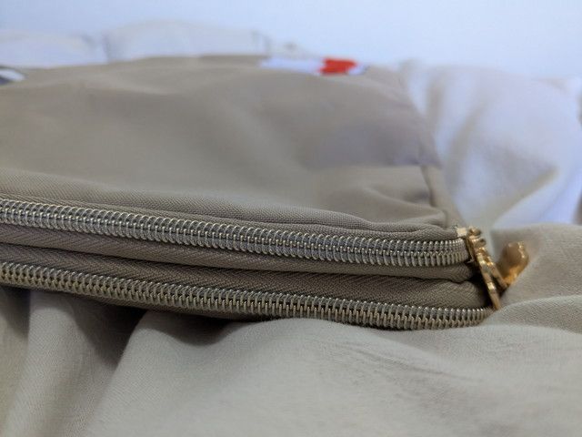 ミッフィー圧縮収納ポーチ圧縮したところ