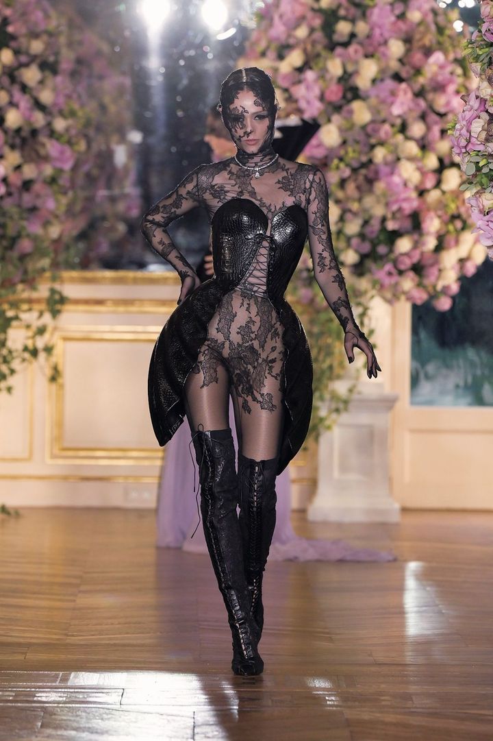 2025年春夏オートクチュールコレクションより。Photo_ Courtesy of Miss Sohee