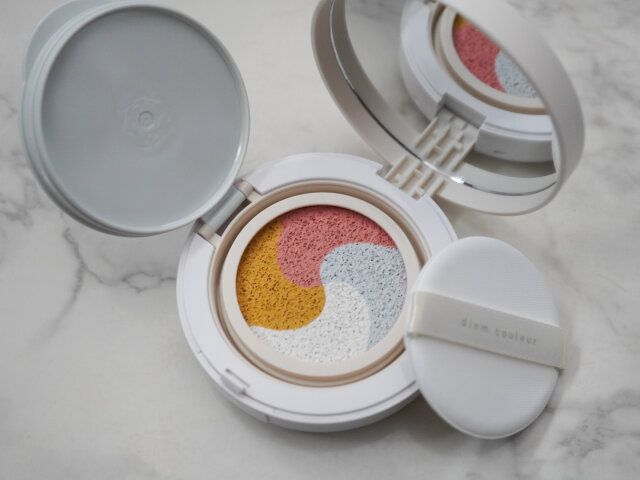 ポーラ「ディエムクルール カラートリックマルチクッション」Light